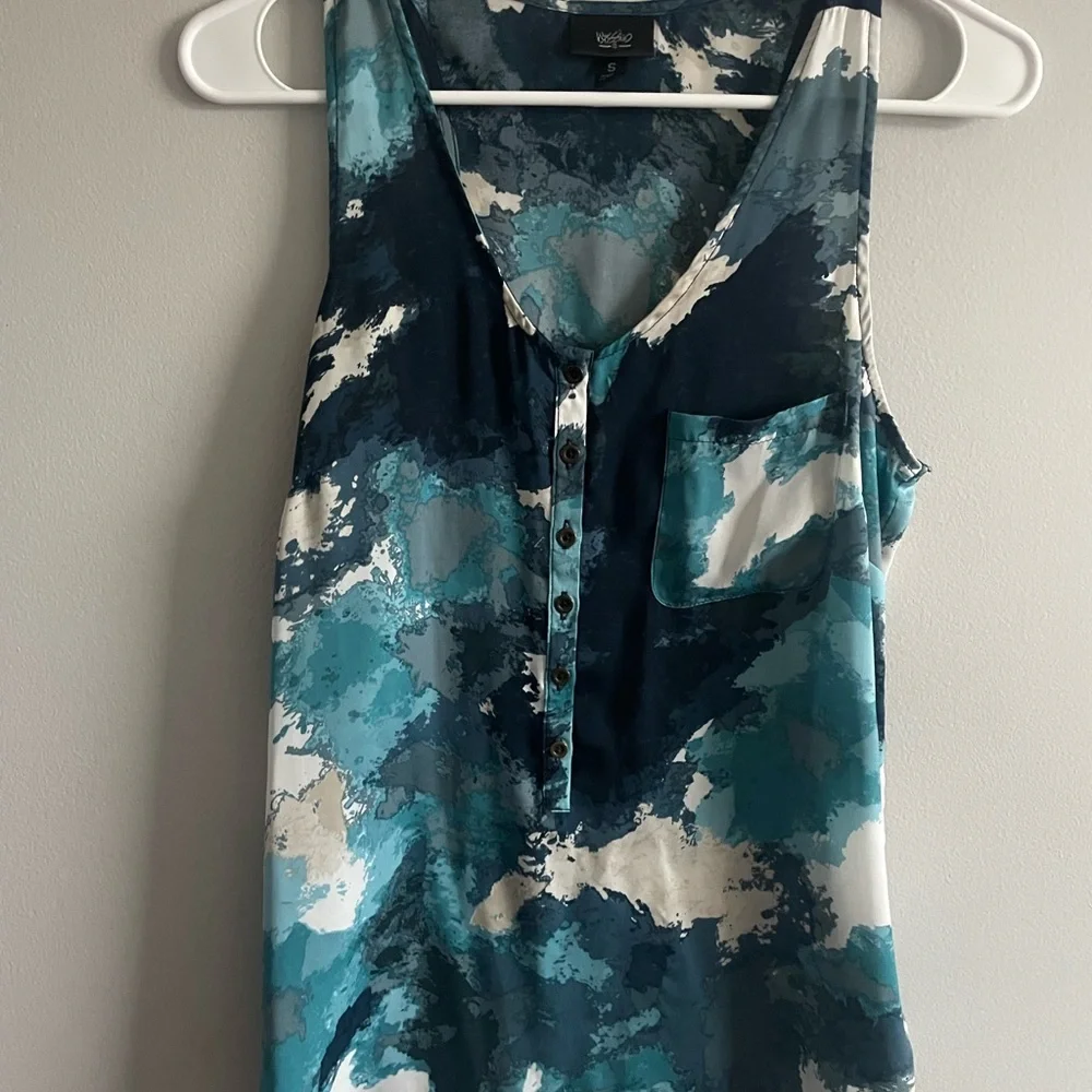 Elegant Ocean Blue Tank Top